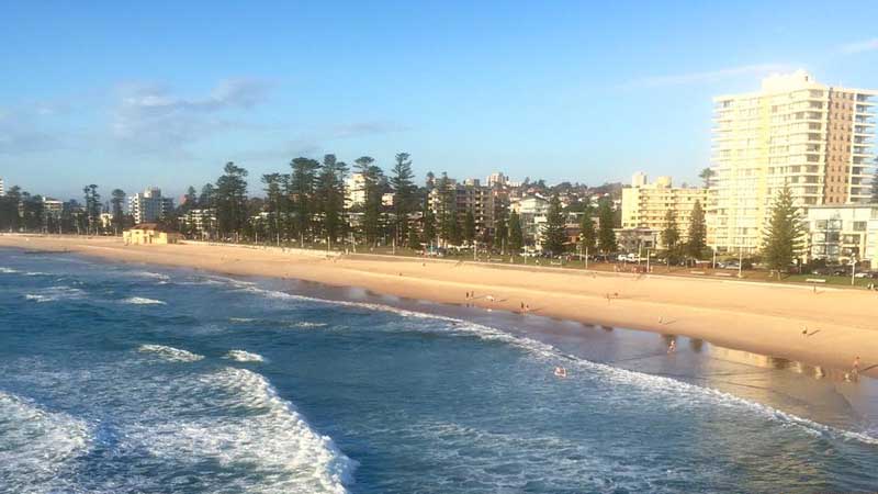 Hire a Snorkel & Mask from Manly Surfboards and discover the incredible underwater world of one of Australia’s best loved beaches!